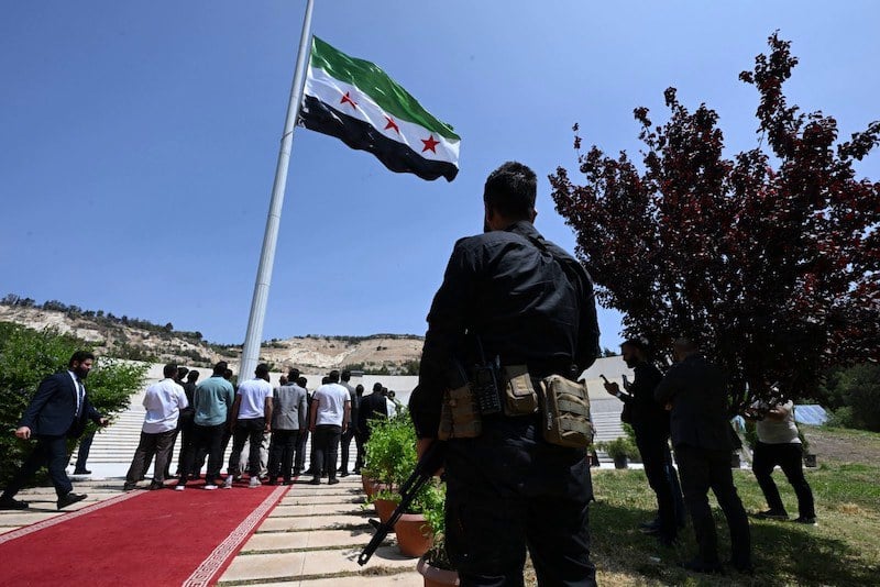 إطلاق سراح عناصر من "نظام الأسد"