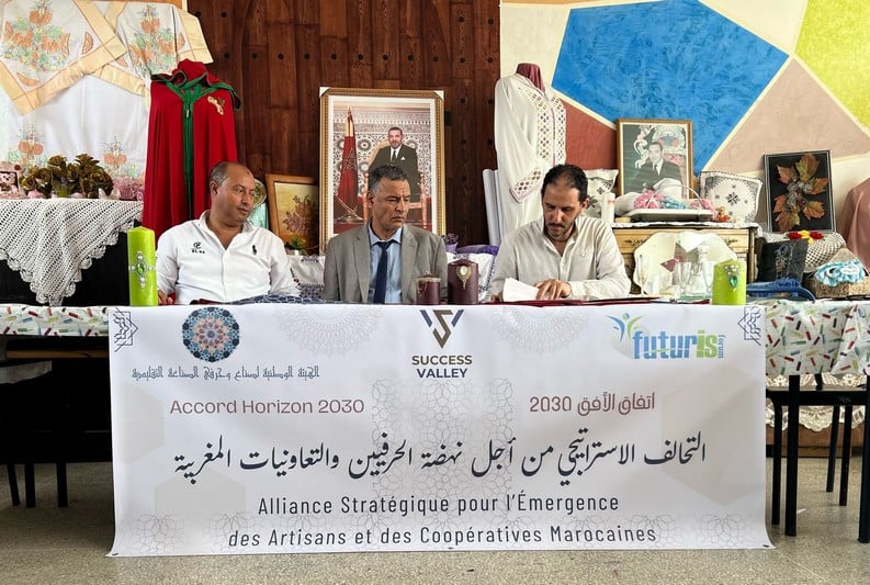 اتفاق ينهض بالحرفيين والتعاونيات اتفاق ينهض بالحرفيين والتعاونيات