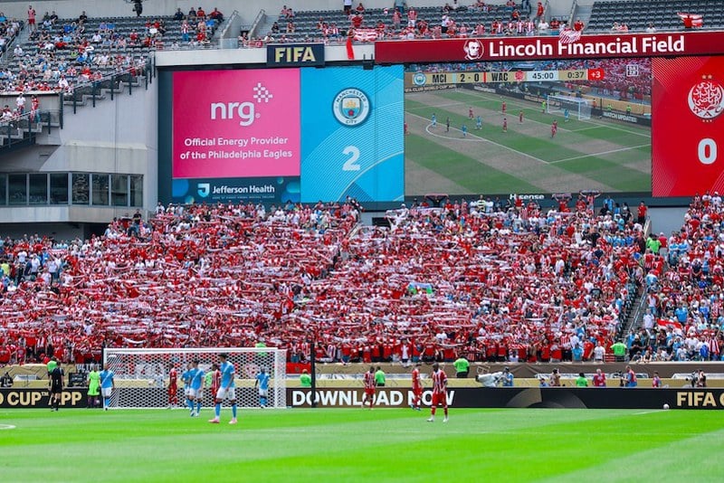 الإعلام الإنجليزي يشيد بقتالية الوداد