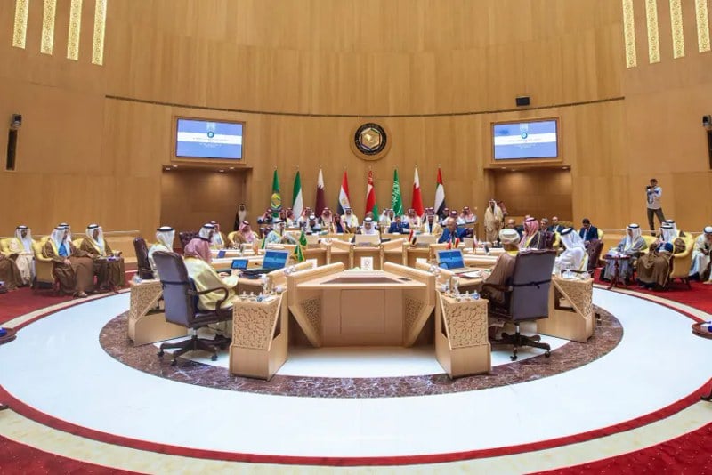 "التعاون الخليجي" يندد بالقصف الإيراني