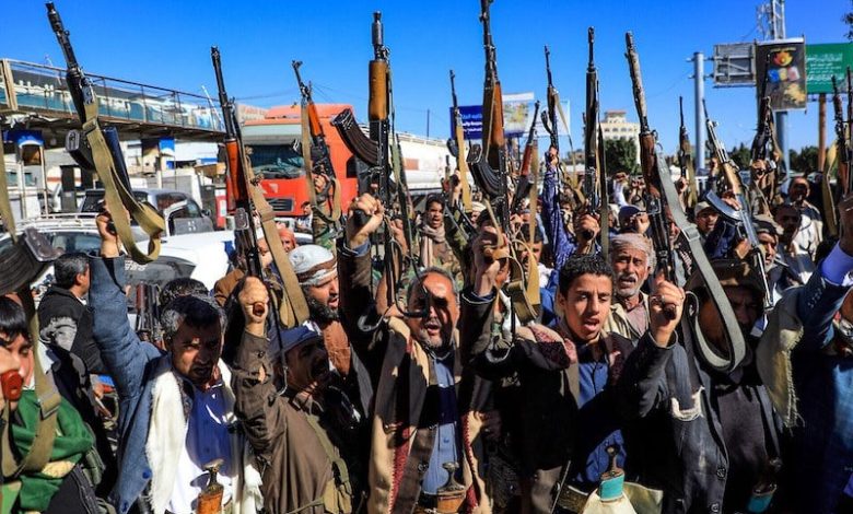 الحوثيون: ضربات أميركا "إعلان حرب" الحوثيون: ضربات أميركا "إعلان حرب"