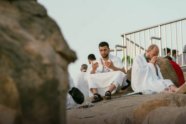 السعودية تتيح شهادات إتمام الحج