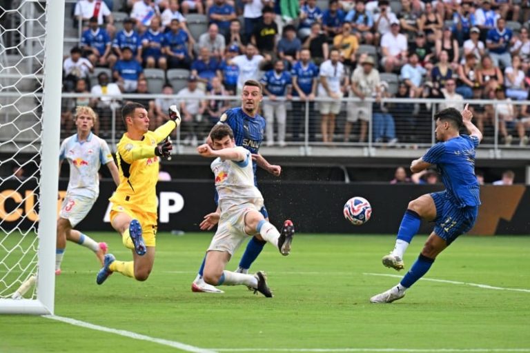 الهلال يكتفي بالتعادل مع سالزبورغ