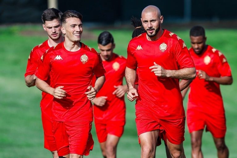 الوداد يكتسح فريقا كنديا بسباعية