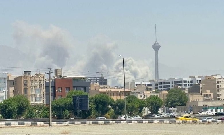 اليوم الـ11 من حرب إسرائيل وإيران.. التصعيد يتواصل وسط ترقب دولي اليوم الـ11 من حرب إسرائيل وإيران.. التصعيد يتواصل وسط ترقب دولي