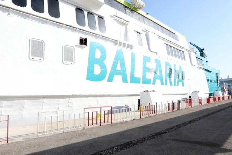 "باليريا" تكشف تفاصيل أول "خط بحري أخضر" بين المغرب وإسبانيا