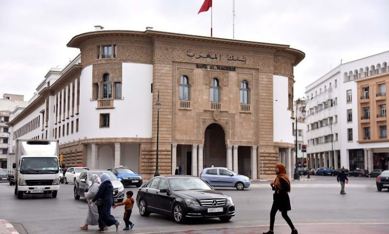 بنك المغرب يدعو إلى تموقع القطاع الخاص في صلب مبادرات التشغيل بنك المغرب يدعو إلى تموقع القطاع الخاص في صلب مبادرات التشغيل