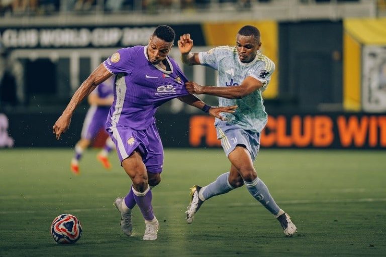 تشكيلة العين الإماراتي للقاء الوداد