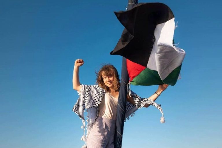 تونبرغ: إسرائيل خطفتنا بالمياه الدولية