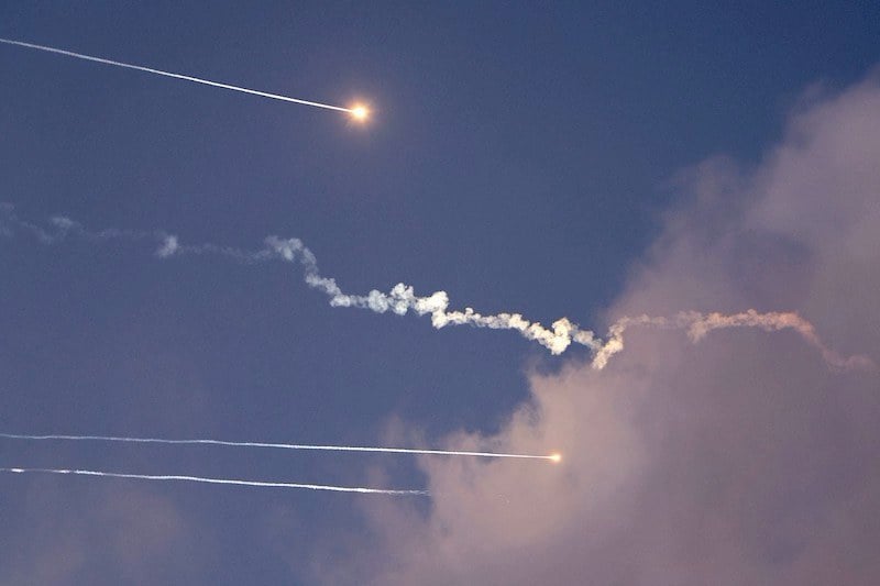 جيش إسرائيل: إيران تواصل القصف جيش إسرائيل: إيران تواصل القصف