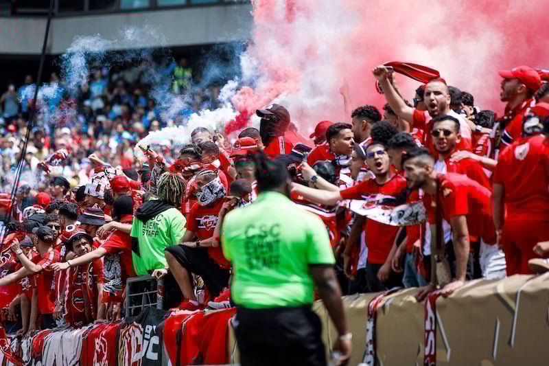 فيفا يغرم الوداد بسبب سلوك الأنصار فيفا يغرم الوداد بسبب سلوك الأنصار