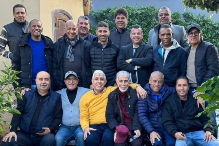 قدماء الوداد يدعمون لاعبي الفريق