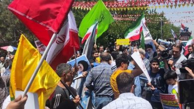قصف قطر يخرج محتفلين في طهران