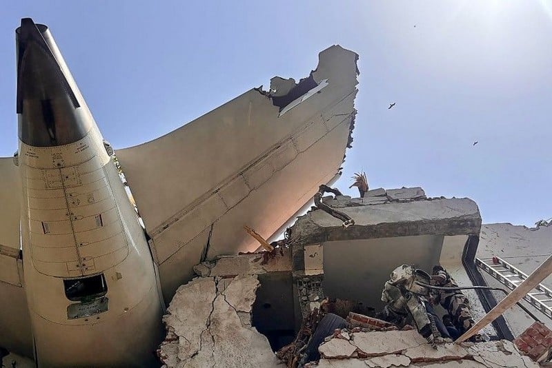 كارثة جوية بالهند: انتشال جثث 204