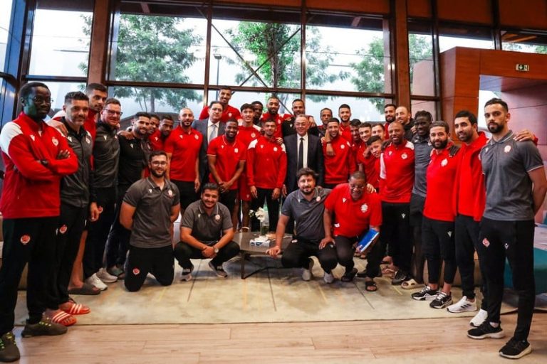 لقجع يزور معسكر الوداد بالمعمورة