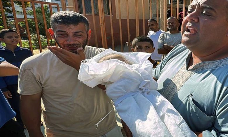 مصادر طبية تنعى 66 من أطفال غزة مصادر طبية تنعى 66 من أطفال غزة