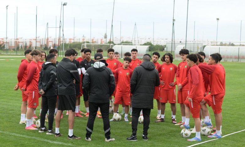 "منتخب U17" يعد للقاء اليابان وكندا "منتخب U17" يعد للقاء اليابان وكندا
