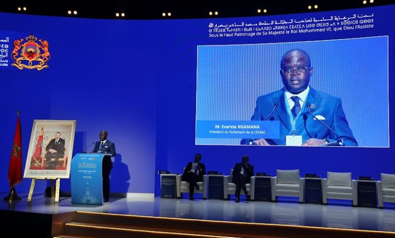 "منتدى العيون" يدعو الاقتصاد والعمل البرلماني إلى خدمة المستقبل الإفريقي "منتدى العيون" يدعو الاقتصاد والعمل البرلماني إلى خدمة المستقبل الإفريقي