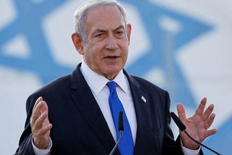 نتنياهو يتوعد بضرب "كل هدف إيراني"