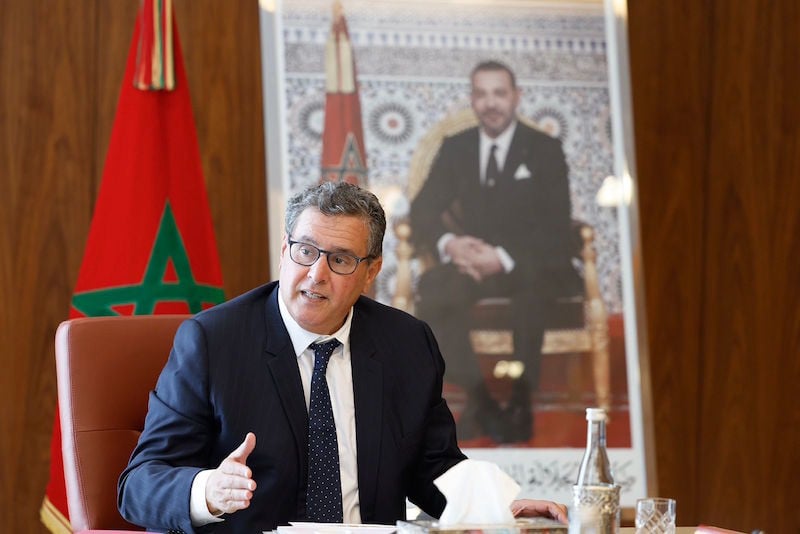 أخنوش يدعو إلى استثمار الذكاء الاصطناعي ويحذر من المحتوى المفبرك