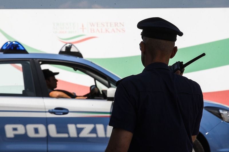 إيطاليا تفكك شبكة للتهجير من تركيا