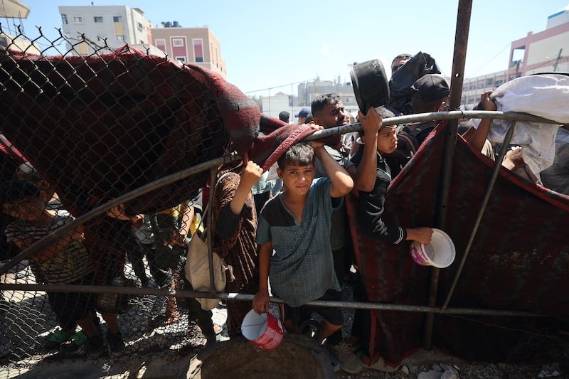 غزة تُودّع طفلين بسبب الجوع القاتل