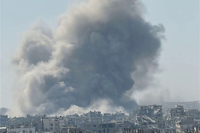 14 قتيلا في قصف متواصل على غزة