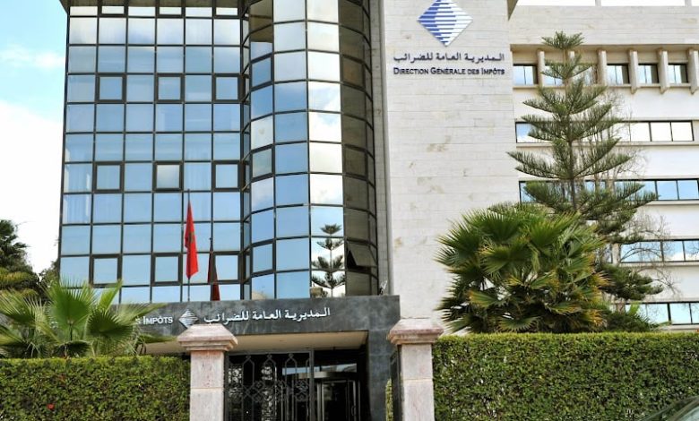 الضرائب تفعل "الحجز من المنبع" لمكافحة التهرب في المراهنات الإلكترونية مصالح الضرائب تباغت