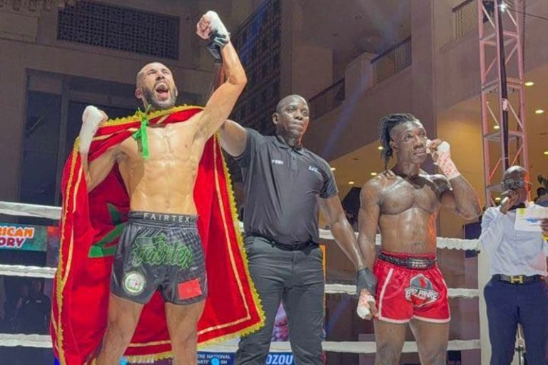 المصارع مدثر يظفر بتتويج في دكار