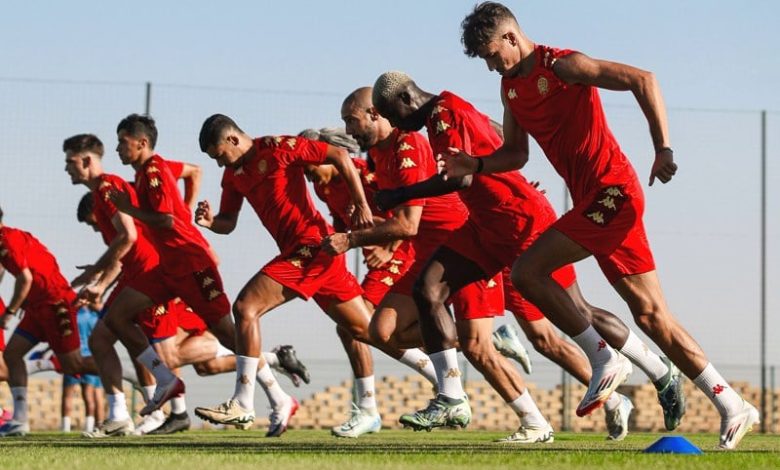 بنهاشم يحسم قائمة لاعبي الوداد بنهاشم يحسم قائمة لاعبي الوداد