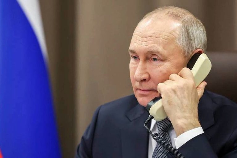 بوتين وترامب يناقشان ملف أوكرانيا