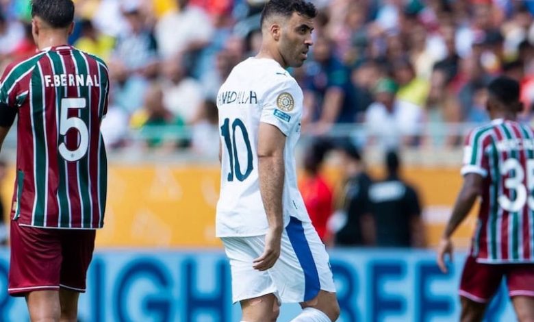 تقرير: حمد الله يرحل عن "الهلال" تقرير: حمد الله يرحل عن "الهلال"