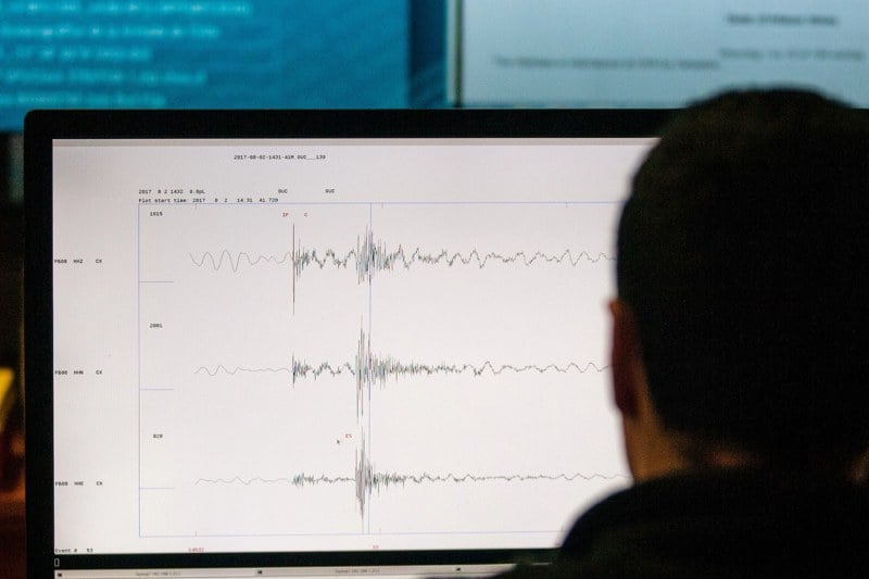 زلزال يضرب وجهة سياحية شهيرة بإسبانيا زلزال يضرب وجهة سياحية شهيرة بإسبانيا