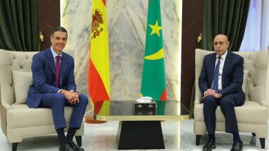 سانشيز يشيد بالمهجرين في موريتانيا