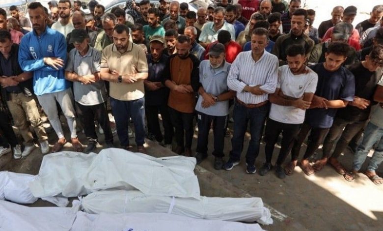 غارات ليلية تقتل 15 شخصاً في غزة غارات ليلية تقتل 15 شخصاً في غزة