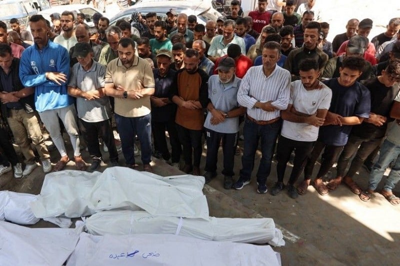 غارات ليلية تقتل 15 شخصاً في غزة غارات ليلية تقتل 15 شخصاً في غزة