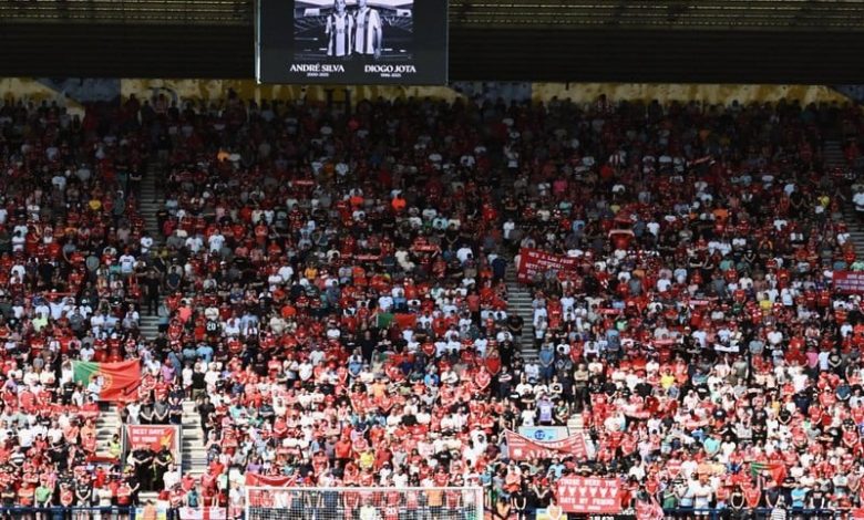 "ليفربول" يكرم مهاجمه الراحل جوتا "ليفربول" يكرم مهاجمه الراحل جوتا