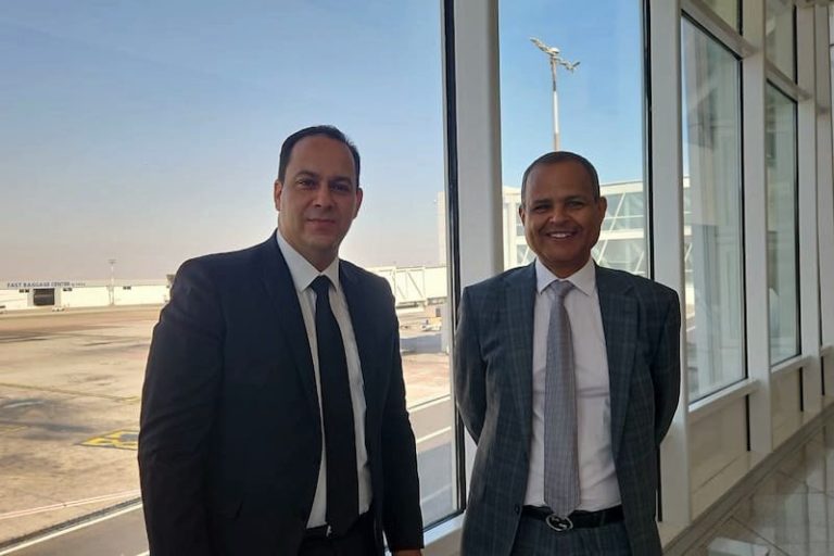 مكتب المطارات يعين مديرين جديدين