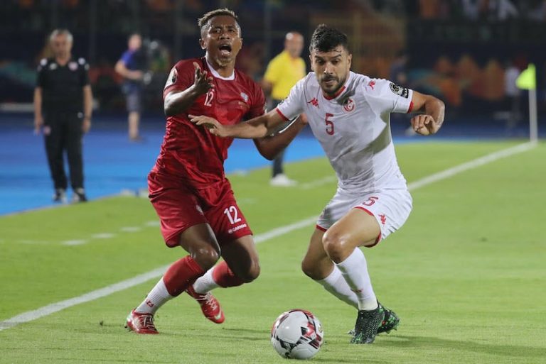 نهضة بركان يضم التونسي أسامة الحدادي
