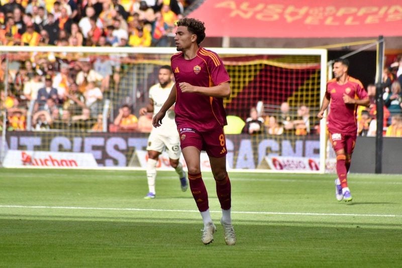 العيناوي: أعمل بجد للعب مع المغرب