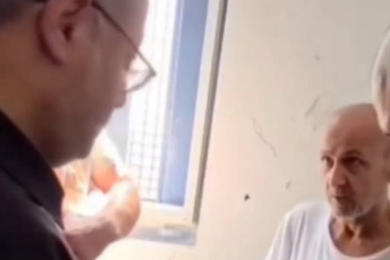 "فتح" تحذر من المساس بالبرغوثي