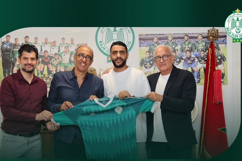 مقدم يعود إلى فريق الرجاء الرياضي