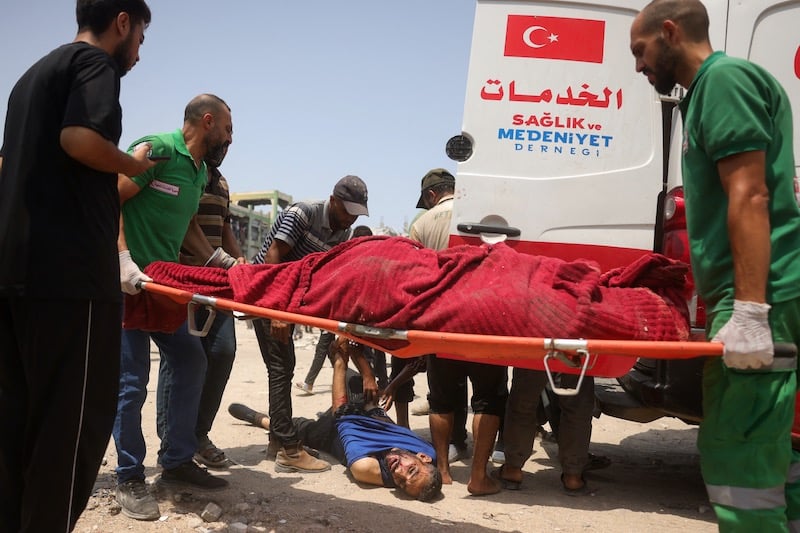 نيران جيش إسرائيل تقتل 16 فلسطينيا