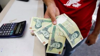 إيران تدرس إزالة أصفار من العملة