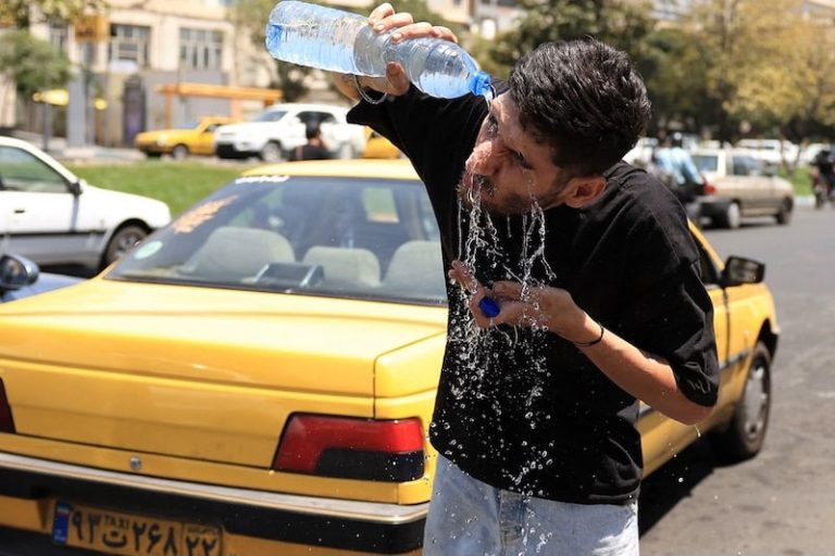 الحرارة تُفاقم شُحّ المياه في طهران