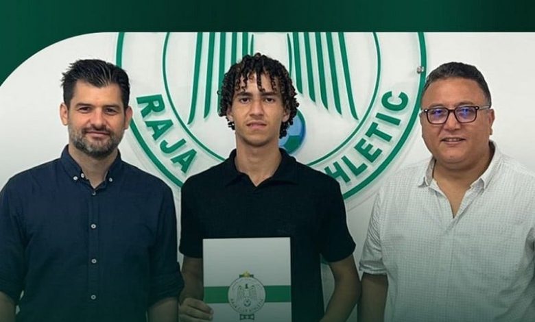 الرجاء يثبت نجمه الشاب يحيى إكِيز
