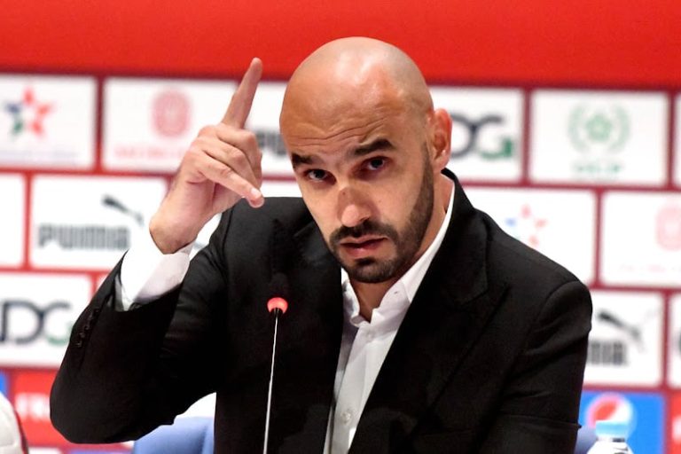 الركراكي يستعد لكشف "قائمة الأسود"
