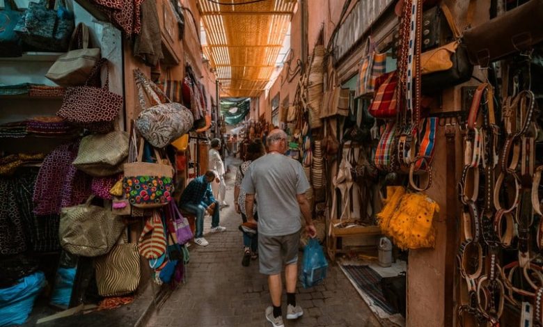 السياحة المغربية تسجل عائدات قياسية بـ67 مليار درهم في سبعة أشهر السياحة المغربية تسجل عائدات قياسية بـ67 مليار درهم في سبعة أشهر