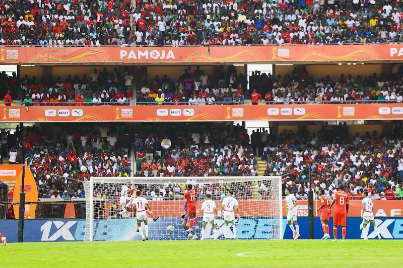 الكاف تعاقب المنتخب المحلي المغربي الكاف تعاقب المنتخب المحلي المغربي