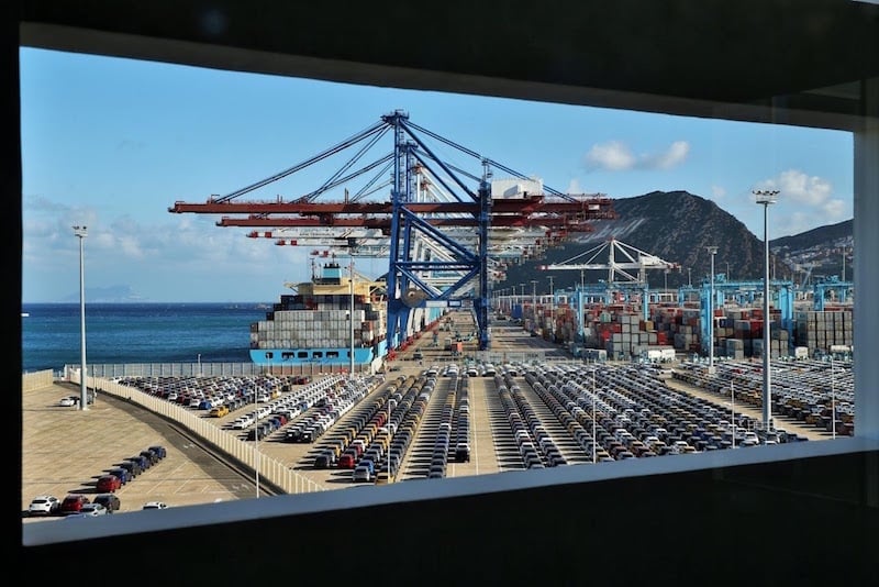 "المغرب الصاعد" يحقّق تدبيرا ميزانياتيا حذرا ويتحكم في نسبة الدين الخارجي "المغرب الصاعد" يحقّق تدبيرا ميزانياتيا حذرا ويتحكم في نسبة الدين الخارجي